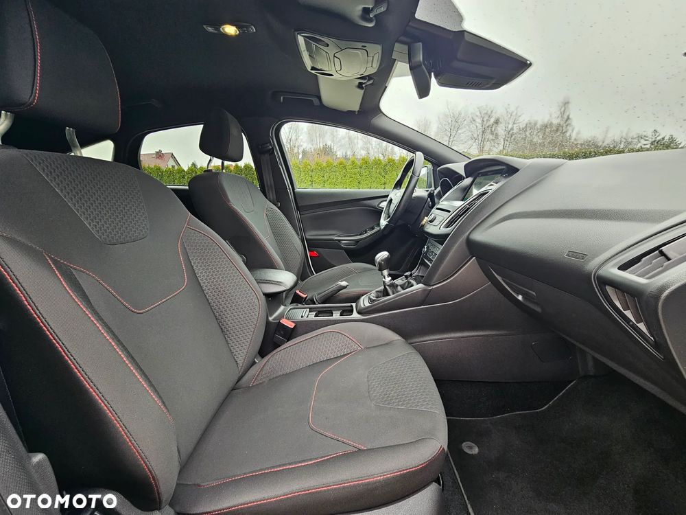 Ford Focus 1.5 EcoBoost STart-Stopp-System ST-LINE - 6