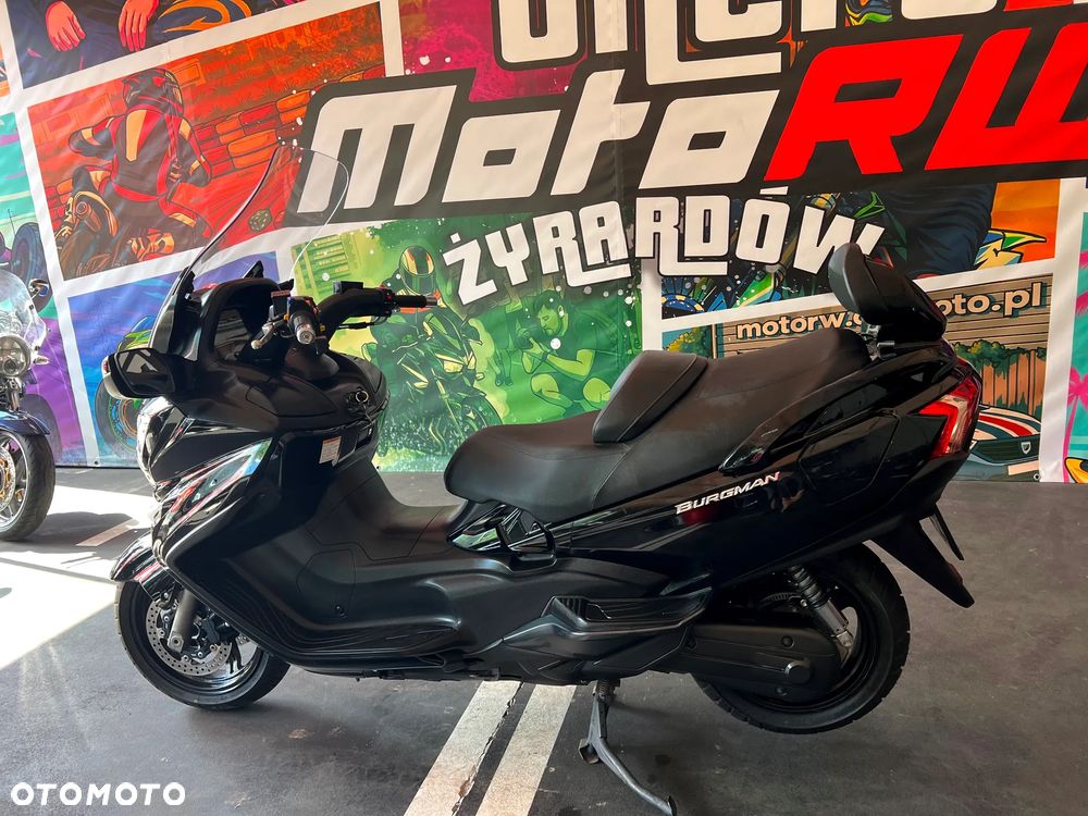 Suzuki Burgman - 17