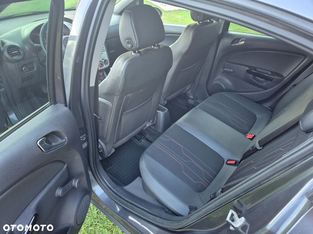 Opel Corsa 1.4 16V 150 Jahre - 15