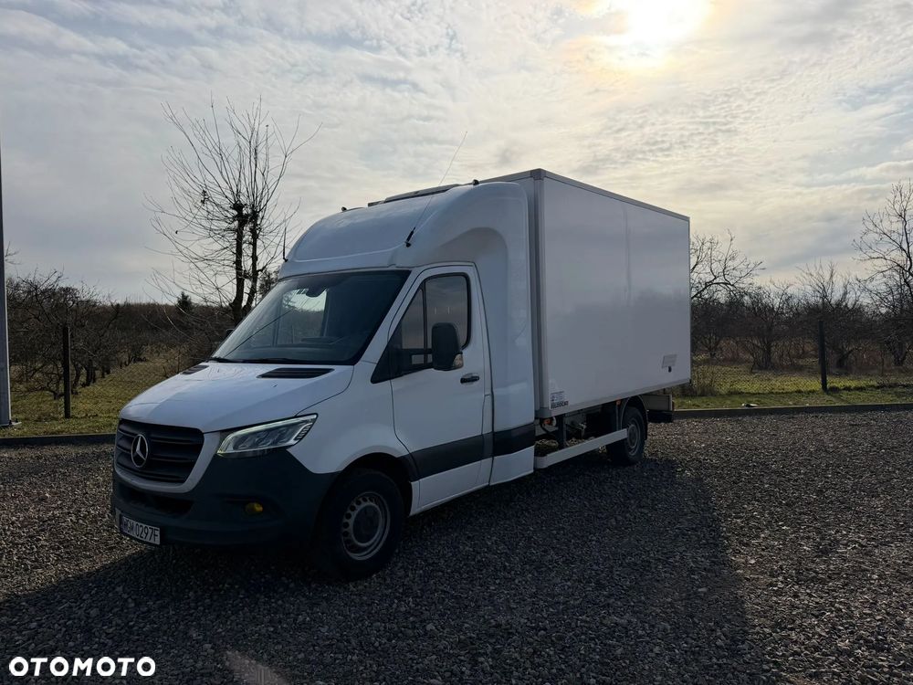 Mercedes-Benz SPRINTER - 2