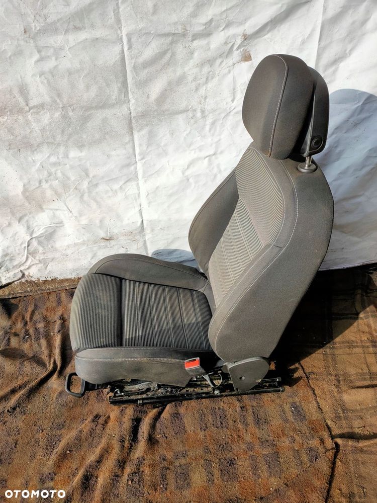 fotel prawy przód opel insignia a lift elektryczny - 5
