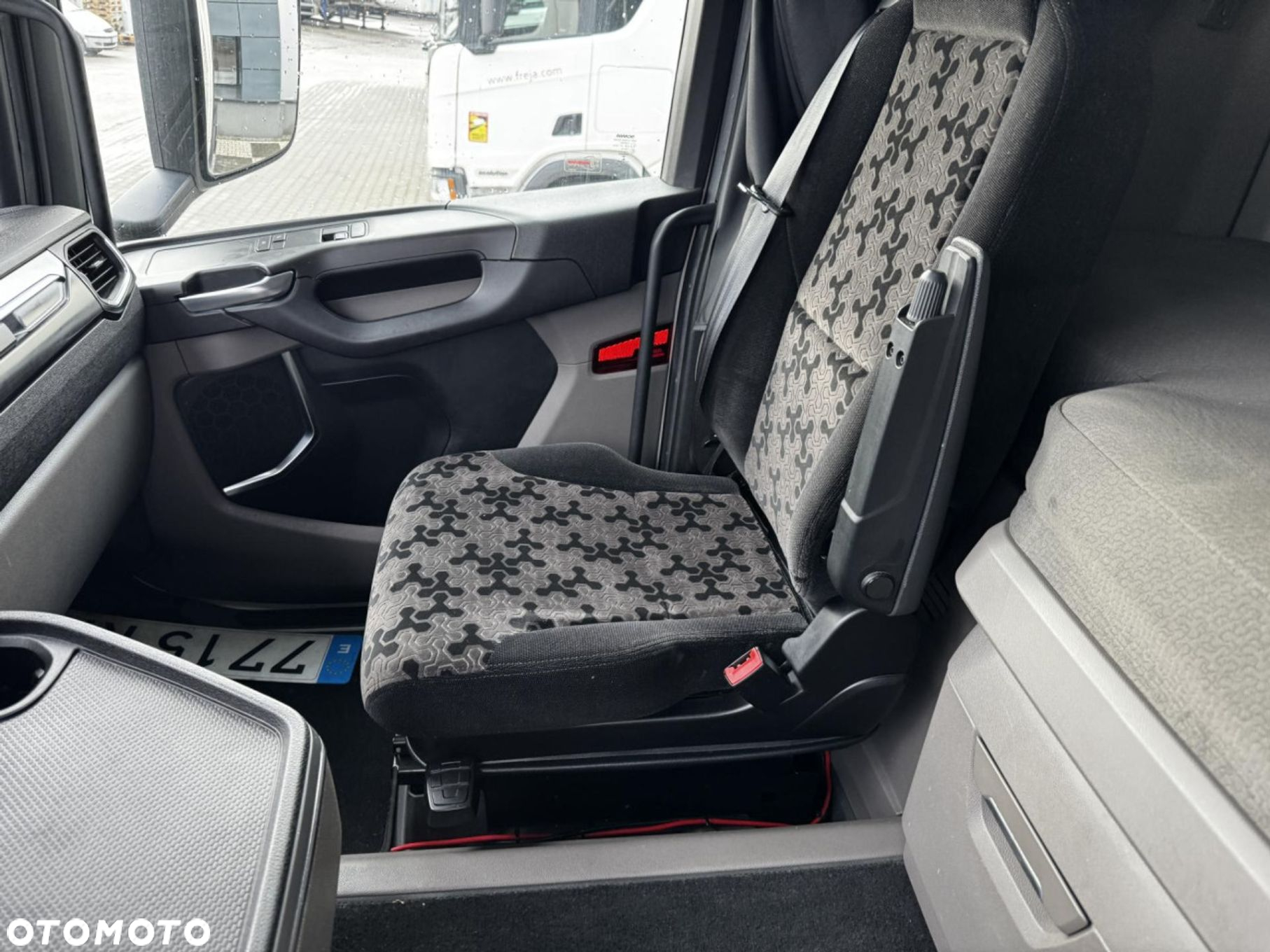Scania R 450 A4x2NA - 11