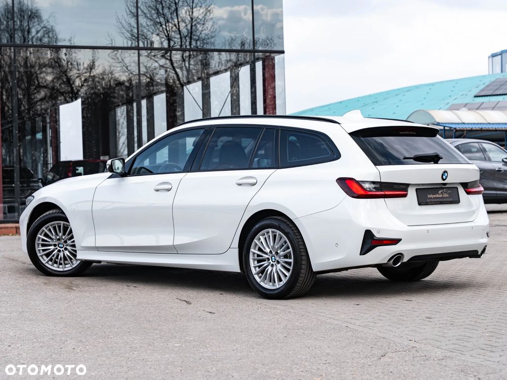 BMW Seria 3 320d Sport Line Shadow - 10