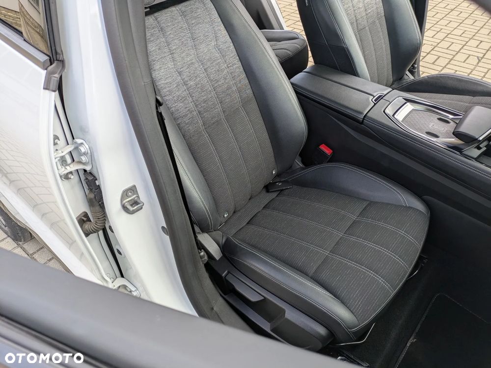 Renault Austral 1.3 TCe mHEV Techno - 12