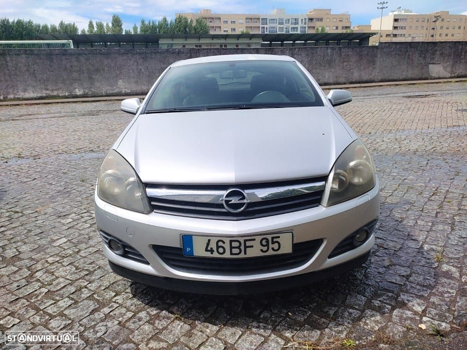 Opel Astra GTC 1.3 CDTI - 2