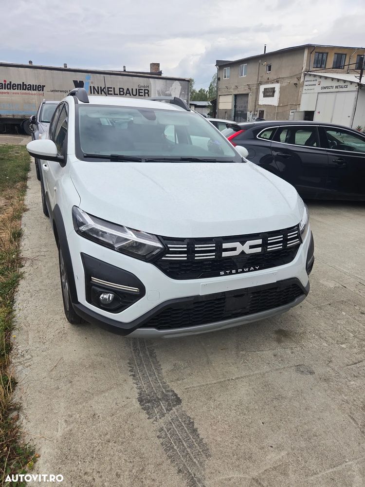 Dacia Sandero Stepway TCe 90 Comfort - 1