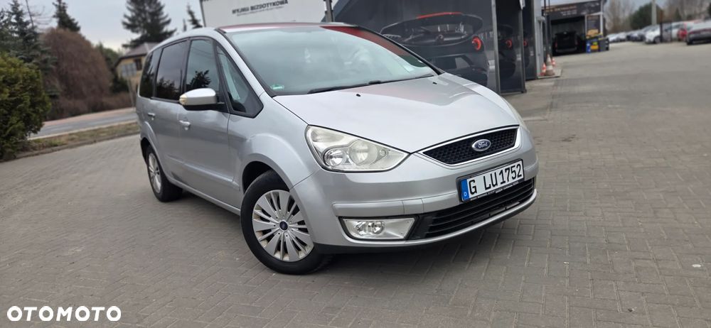 Ford Galaxy 2.0 TDCi Ghia - 22