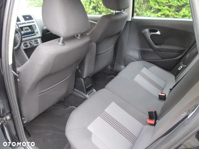 Volkswagen Polo 1.2 TSI Blue Motion Technology Allstar - 9