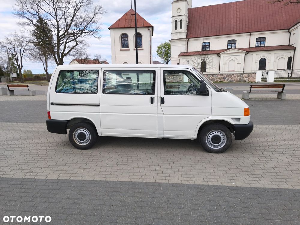 Volkswagen Transporter - 11