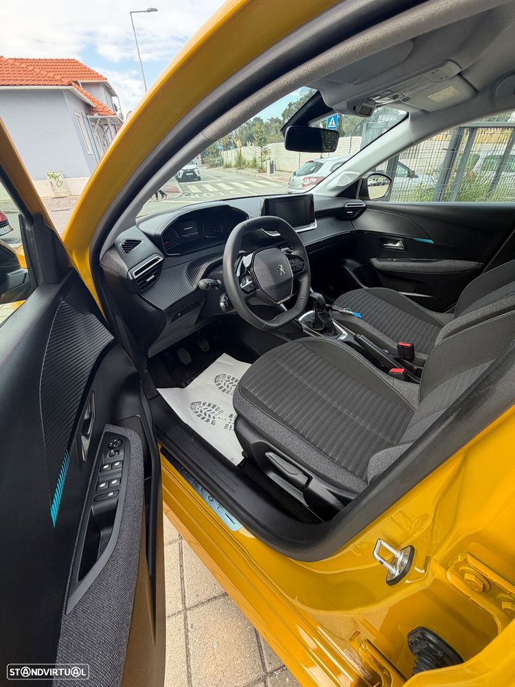 Peugeot 208 1.2 PureTech SE Style - 19