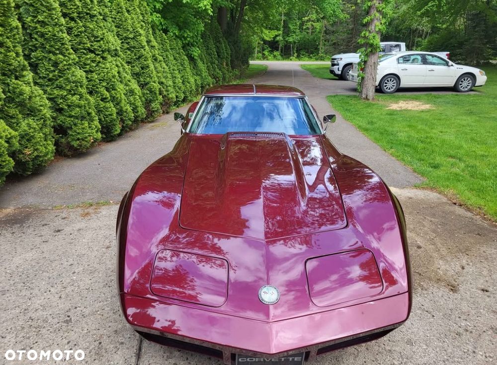 Chevrolet Corvette - 3