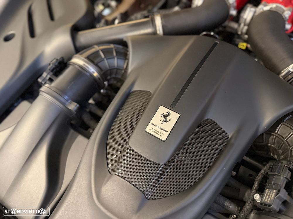Ferrari Roma 3.9 Twin-Turbo V8 - 32