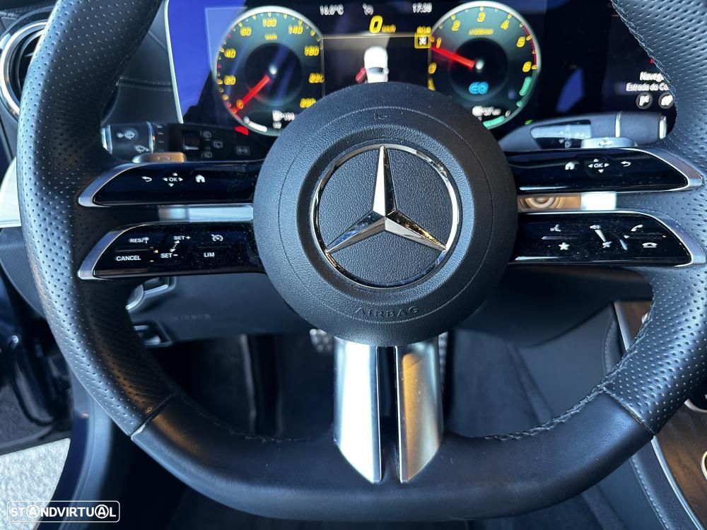 Mercedes-Benz E 300 de AMG Line - 35