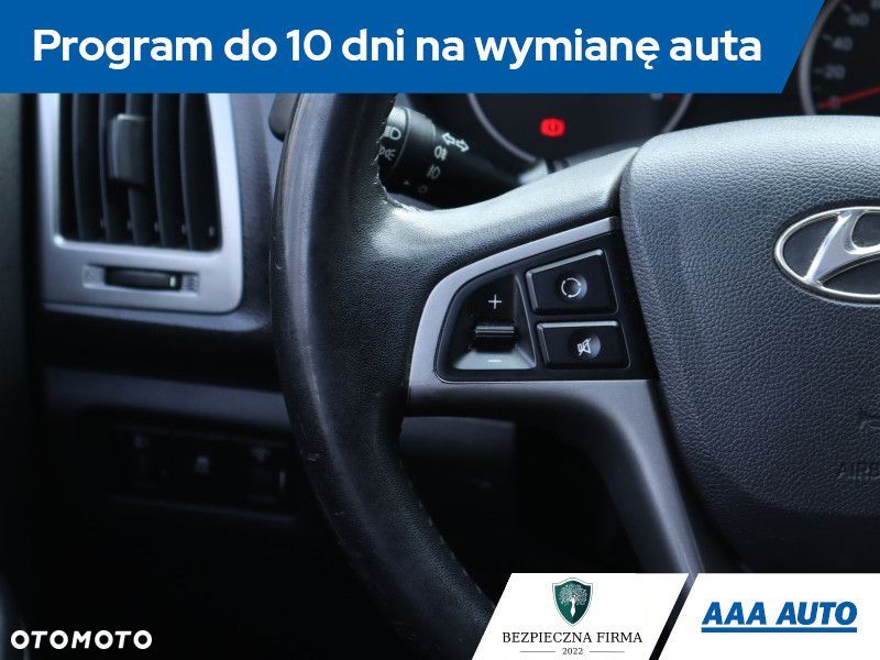 Hyundai i20 - 20