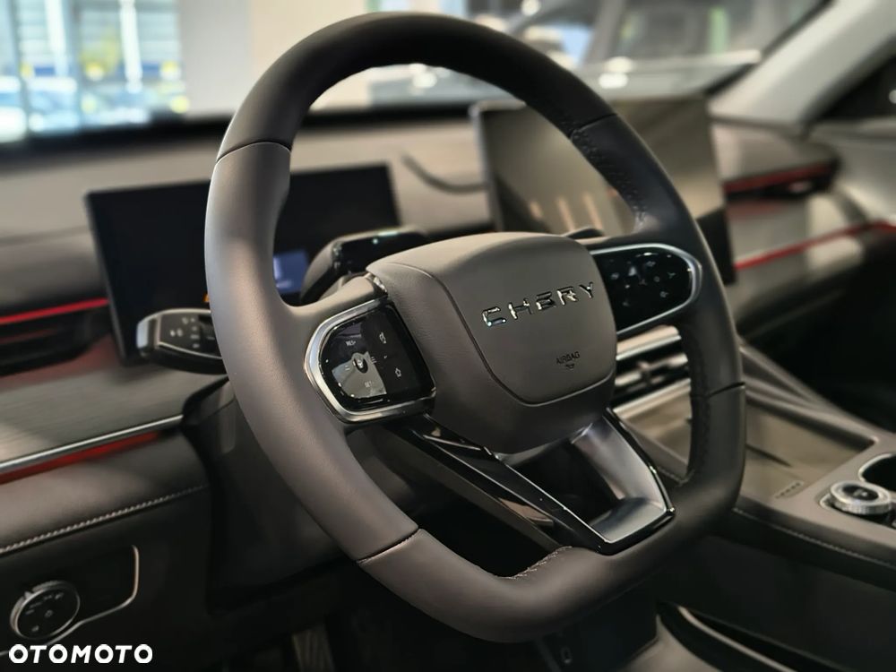 Chery Tiggo 8 1.6 T-GDI Comfort DCT - 8