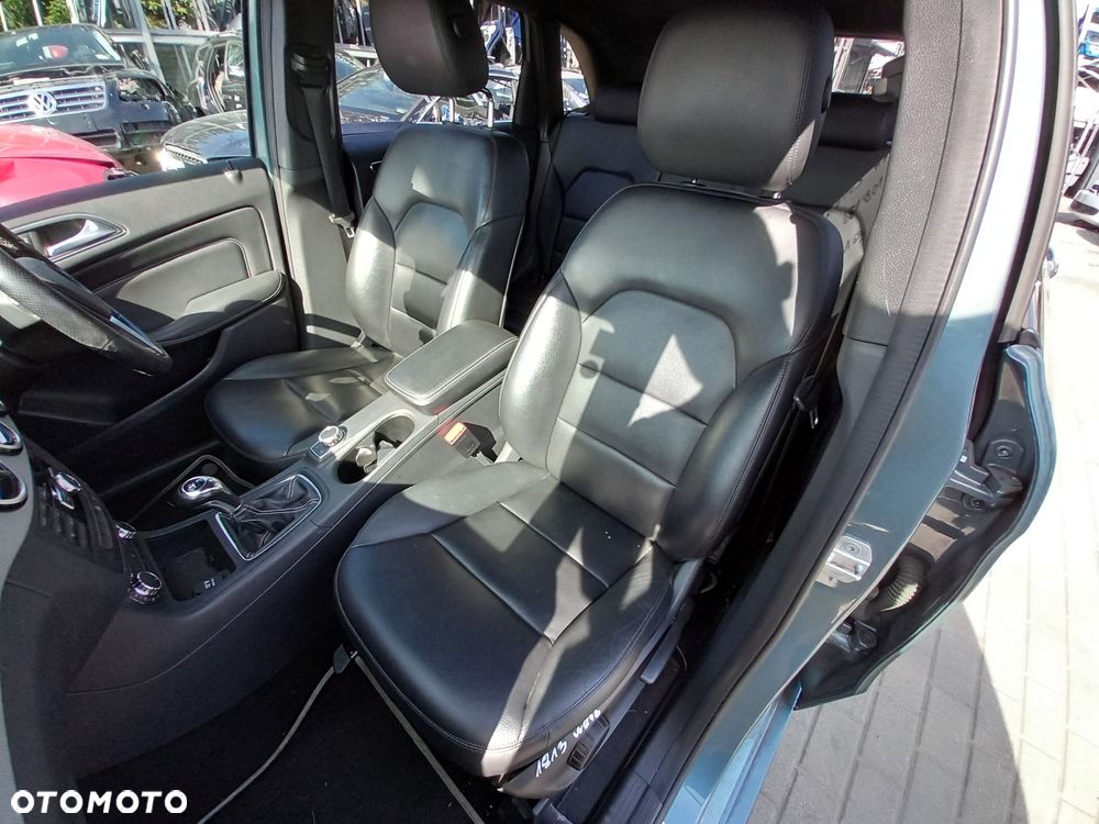 MERCEDES B KLASA W246 FOTELE KANAPA KOMPLET SKÓRY - 1