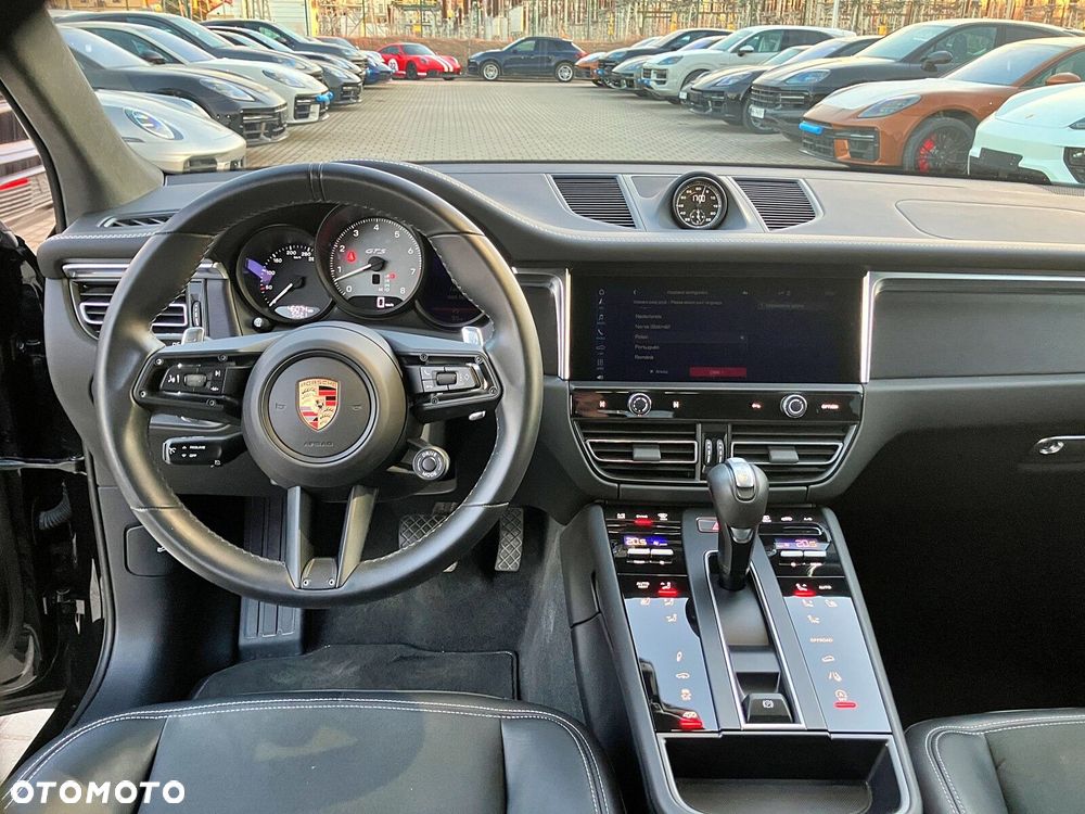 Porsche Macan - 13