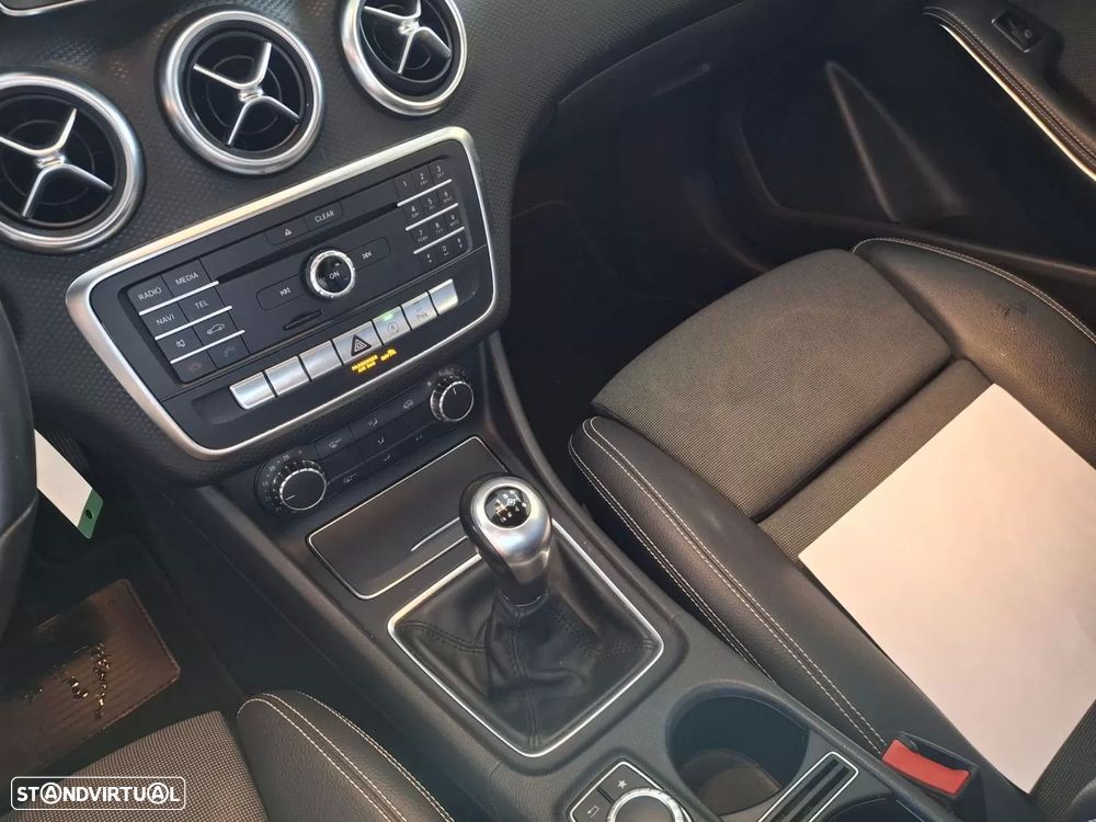 Mercedes-Benz A 180 d Urban - 14