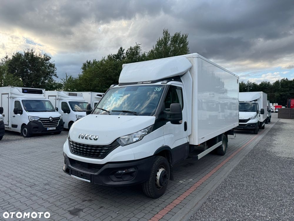 Iveco DAILY 60c16 50C15 50C17 35C14 35C15 35C17 35C18 70C17 72C15 70C18 Izoterma Chłodnia  9/8 euro palet - 4
