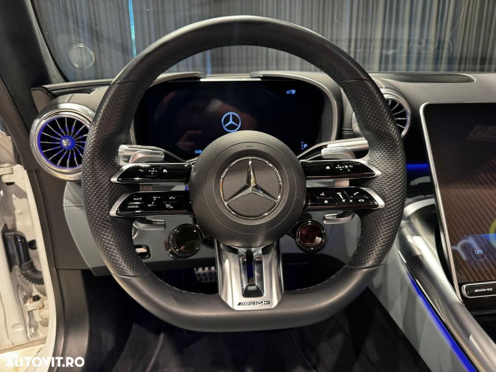 Mercedes-Benz SL 63 AMG - 27
