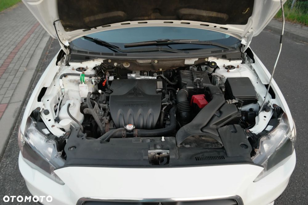 Mitsubishi Lancer - 30