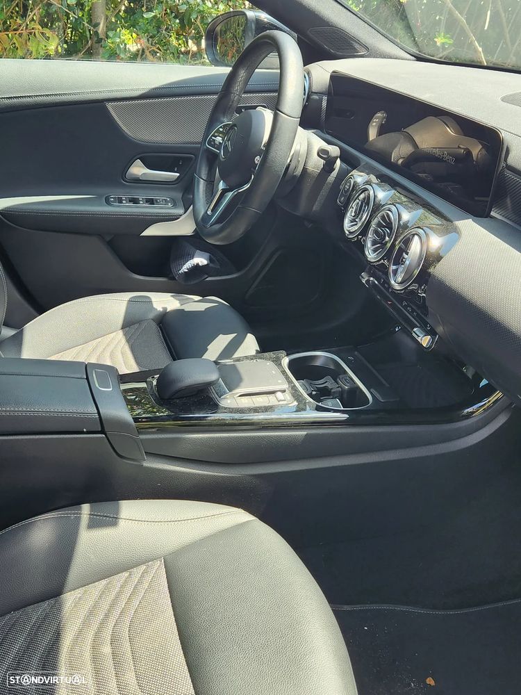 Mercedes-Benz CLA 180 7G-DCT Progressive Line Advanced - 4