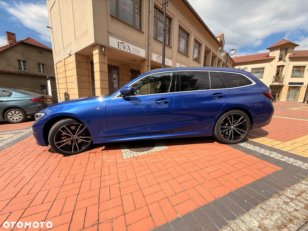 BMW Seria 3 320d xDrive M Sport - 25