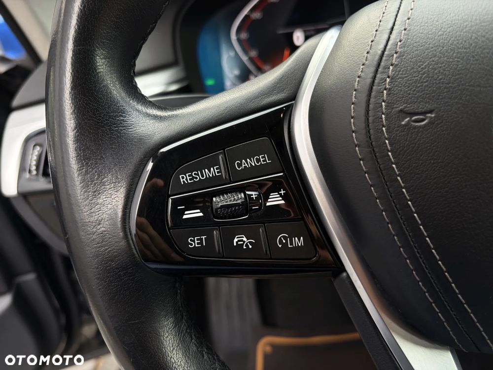 BMW Seria 5 520d - 22