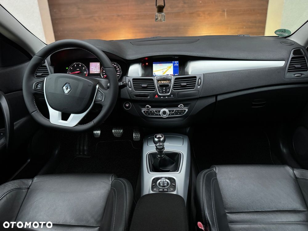 Renault Laguna 2.0T GT - 26