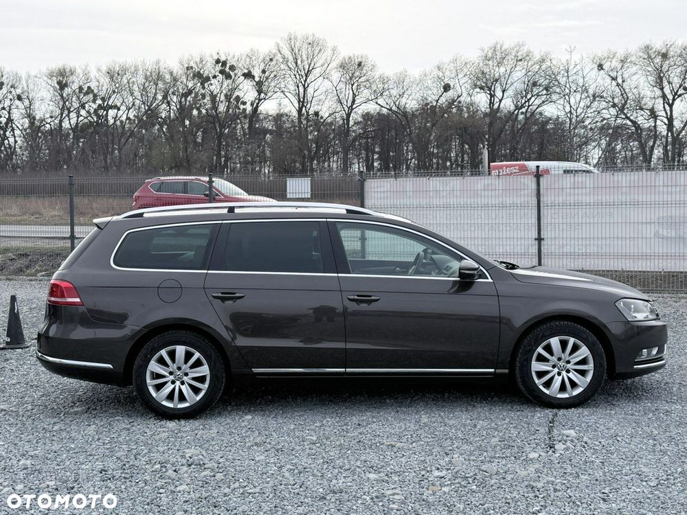 Volkswagen Passat - 10