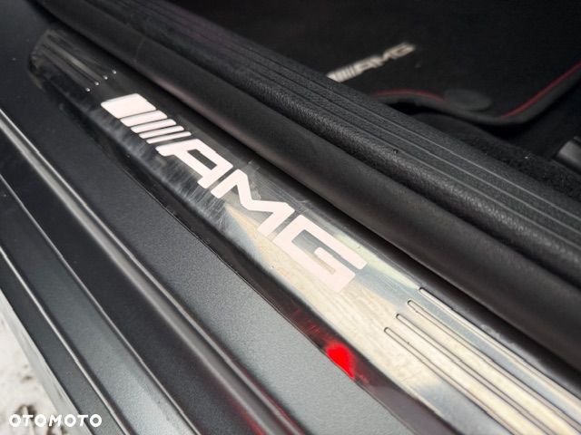 Mercedes-Benz Klasa E AMG 43 4Matic 9G-TRONIC - 14