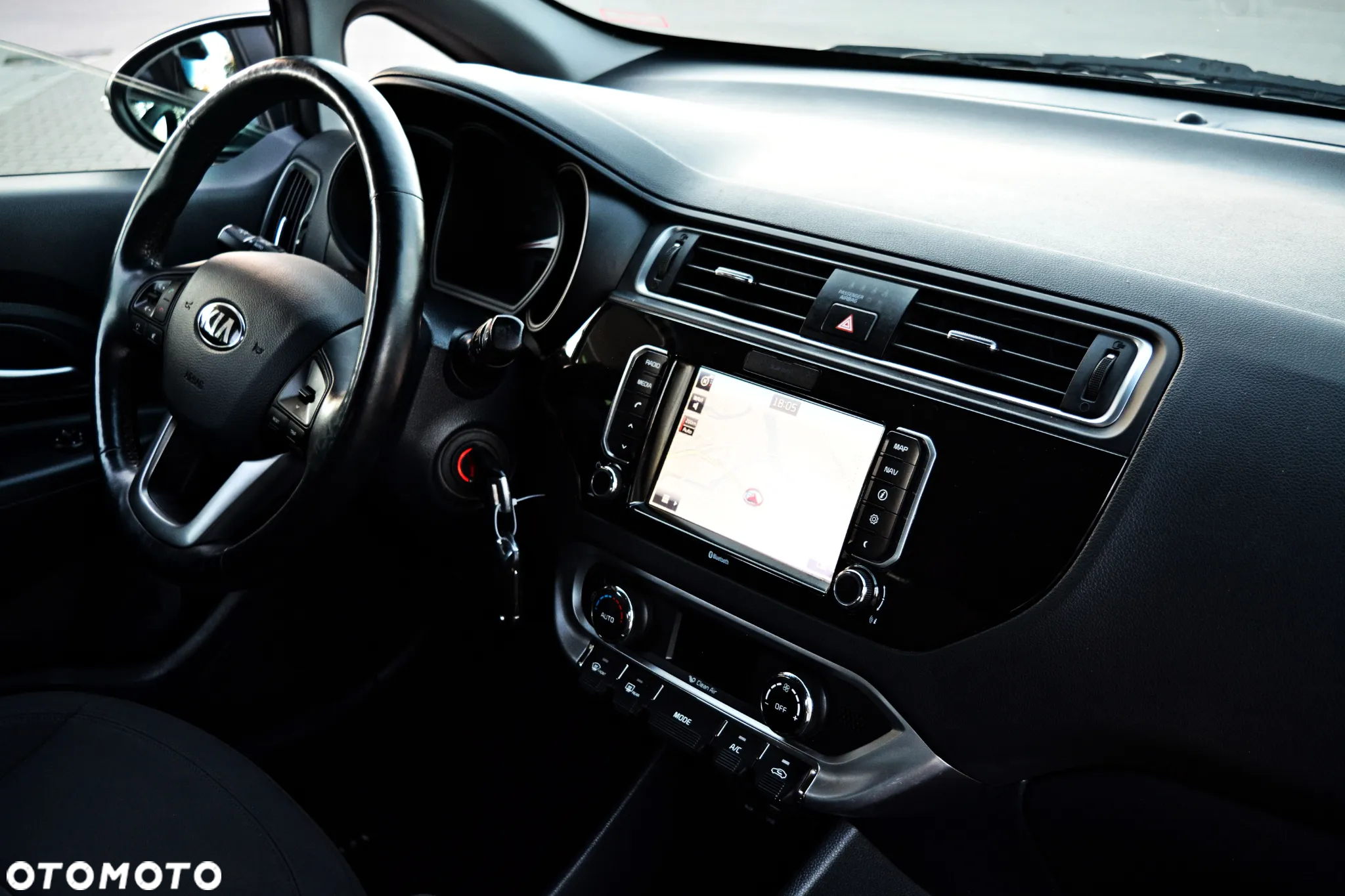 Kia Rio 1.2 Dream Team Edition - 7