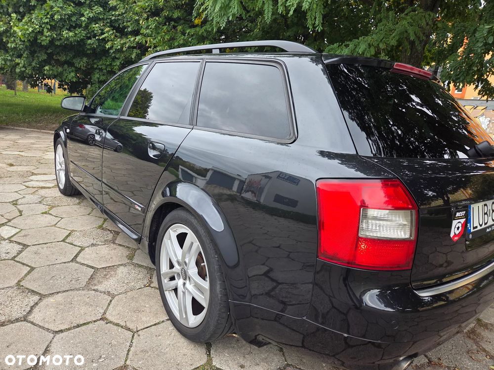 Audi A4 2003 photo 2