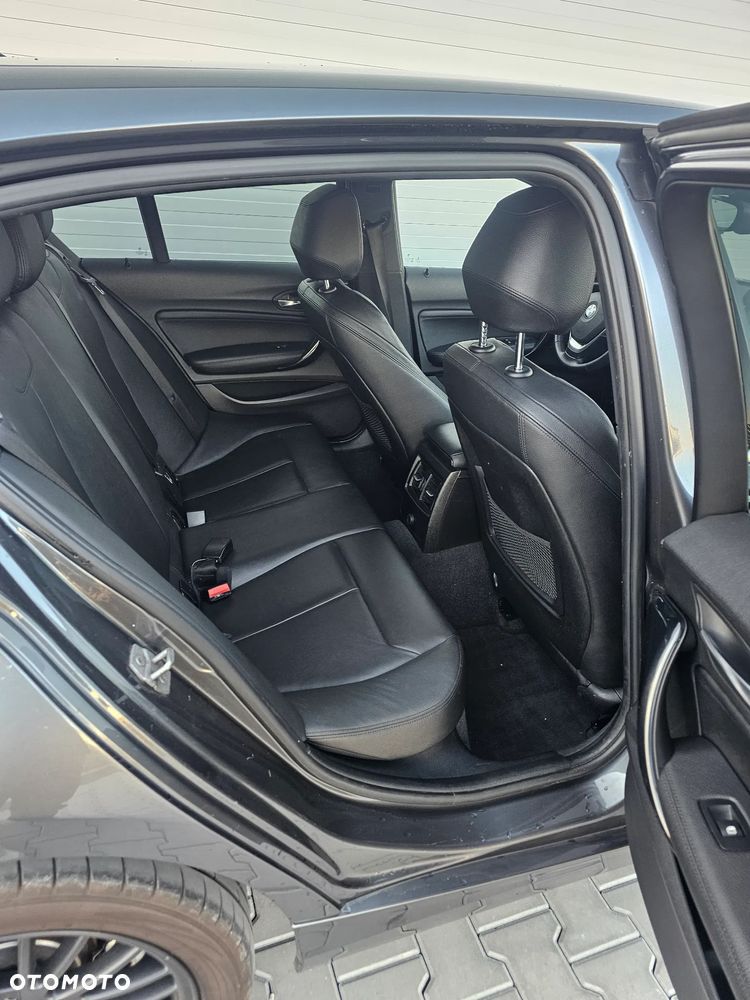 BMW Seria 1 120d Sport-Aut Urban Line - 30