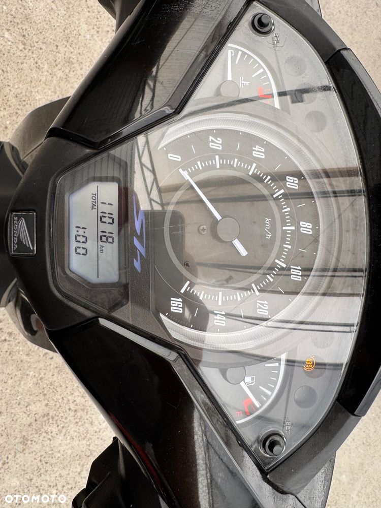 Honda SH - 19