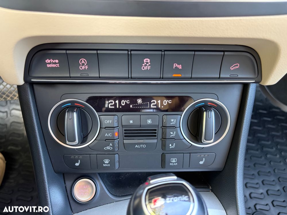 Audi Q3 2.0 TFSI Quattro Stronic Design - 32