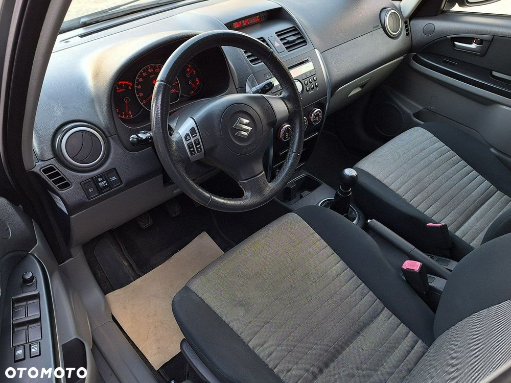 Suzuki SX4 - 13