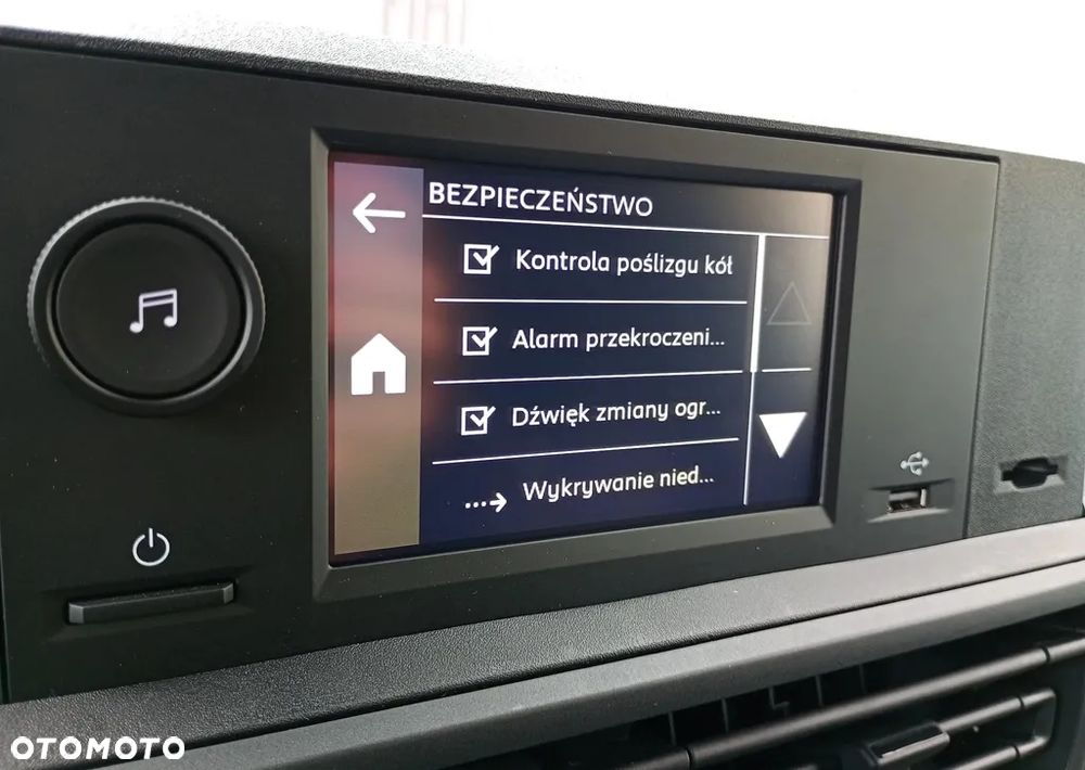 Fiat Scudo Furgon XL 120KM Seria 3 - 13