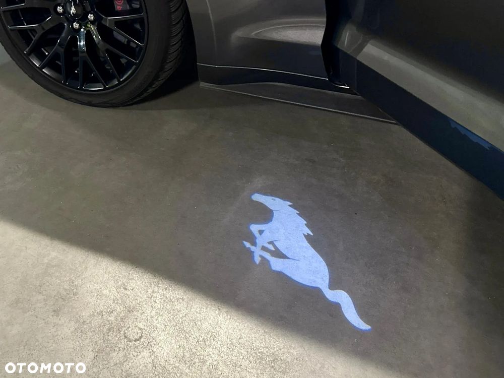 Ford Mustang 5.0 V8 GT - 20