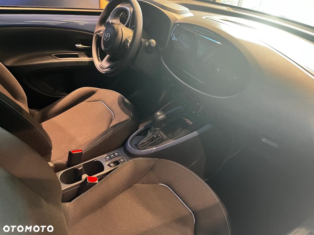 Toyota Aygo X - 10