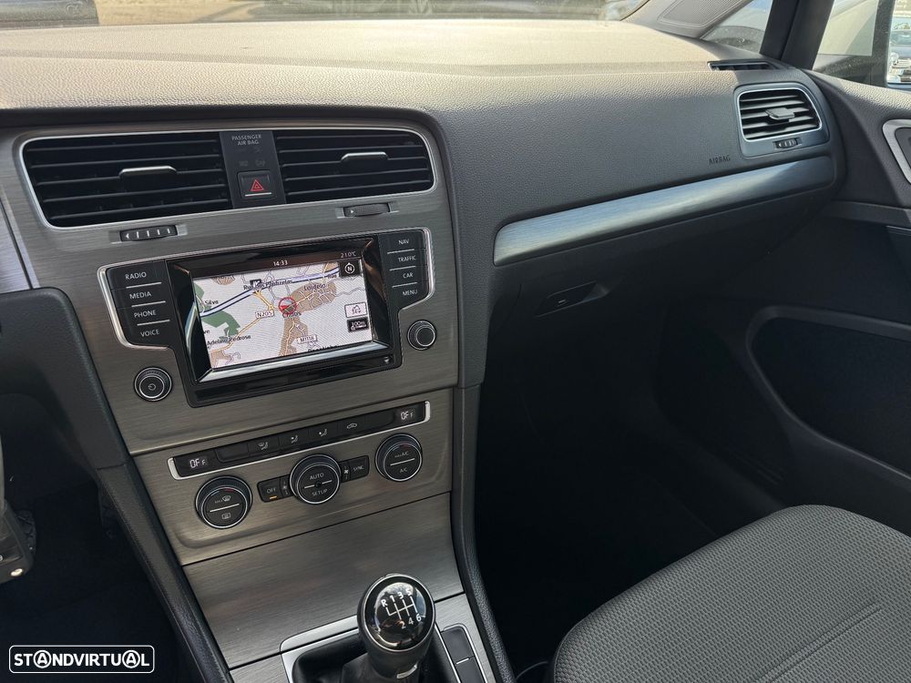 VW Golf Variant 1.2 TSi Confortline - 15