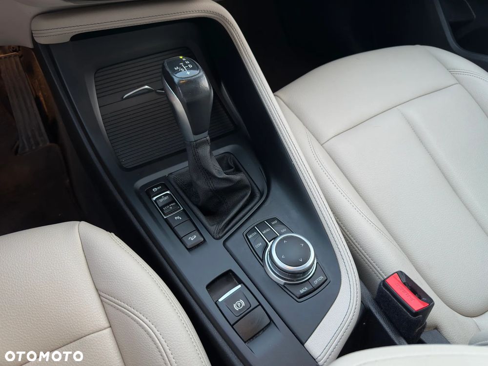 BMW X1 - 16