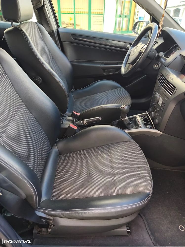 Opel Astra 1.7 CDTi Cosmo M5 - 10