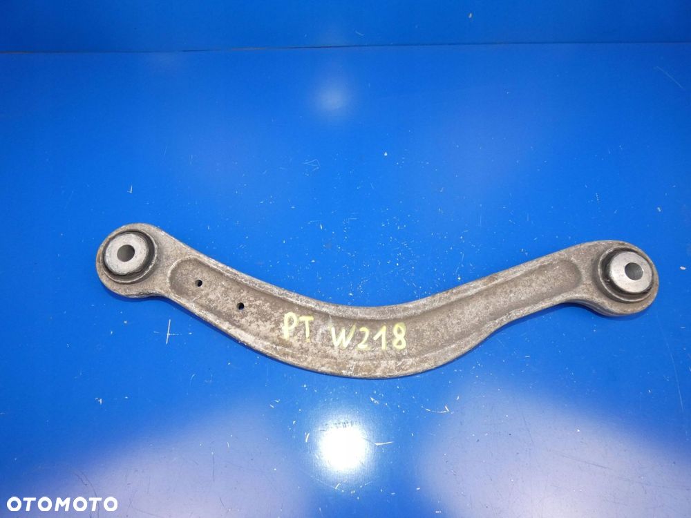 MERCEDES CLS W218 WAHACZ PRAWY TYŁ TYLNY - 1