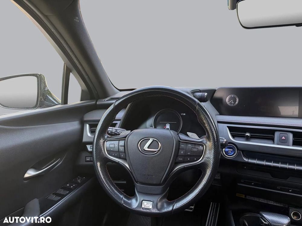 Lexus UX 250h F SPORT - 8