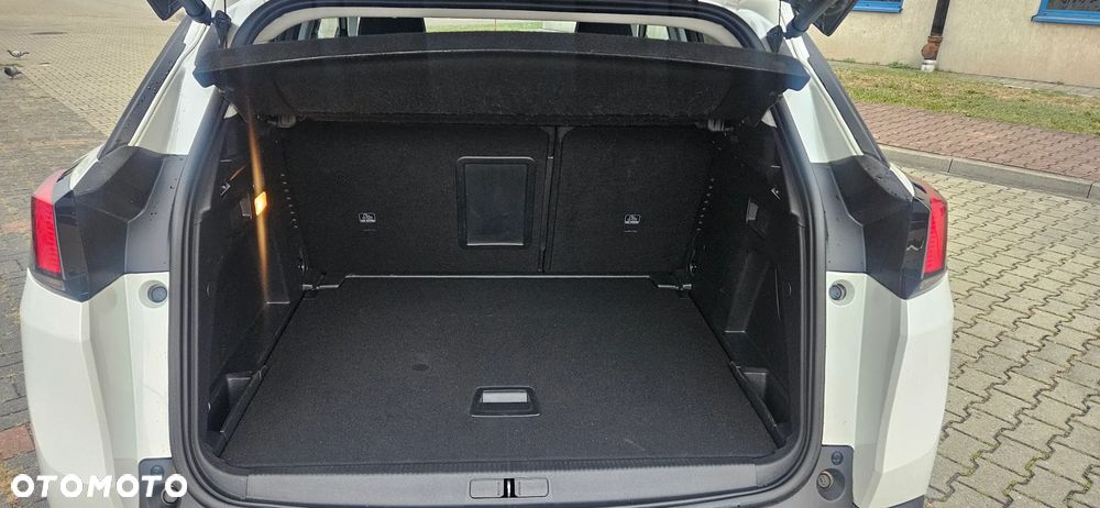 Peugeot 3008 1.5 BlueHDi Allure S&S EAT8 - 23