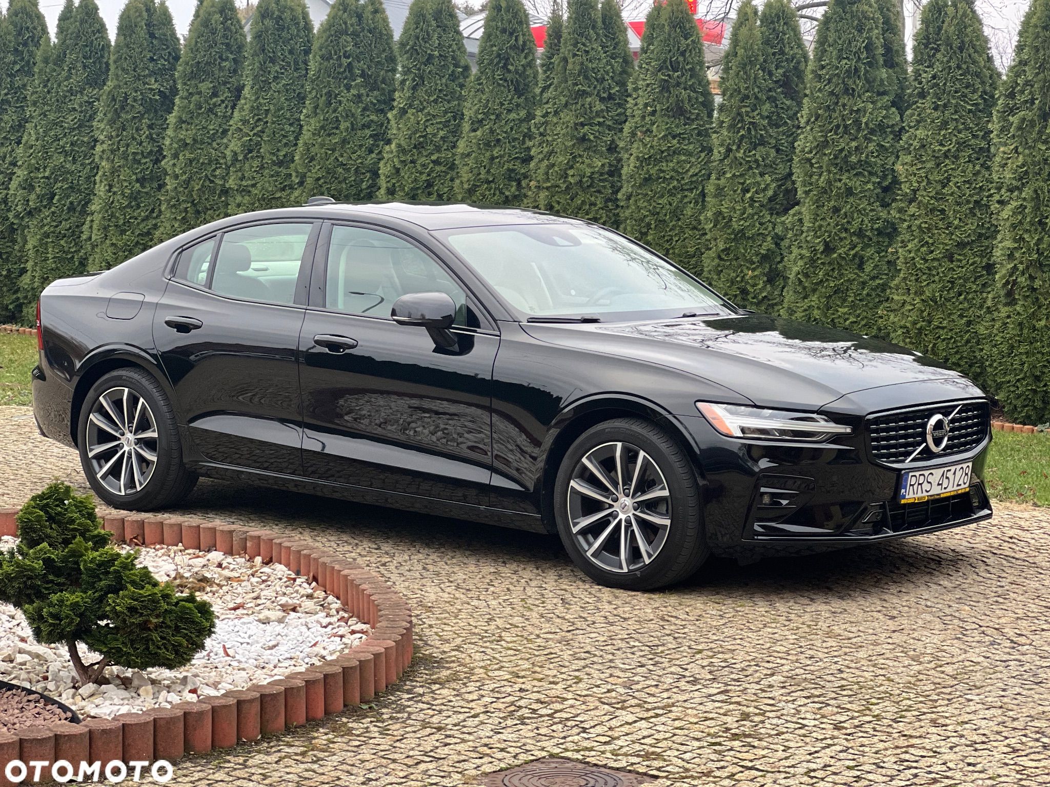 Volvo S60 T5 AWD Momentum Pro - 1