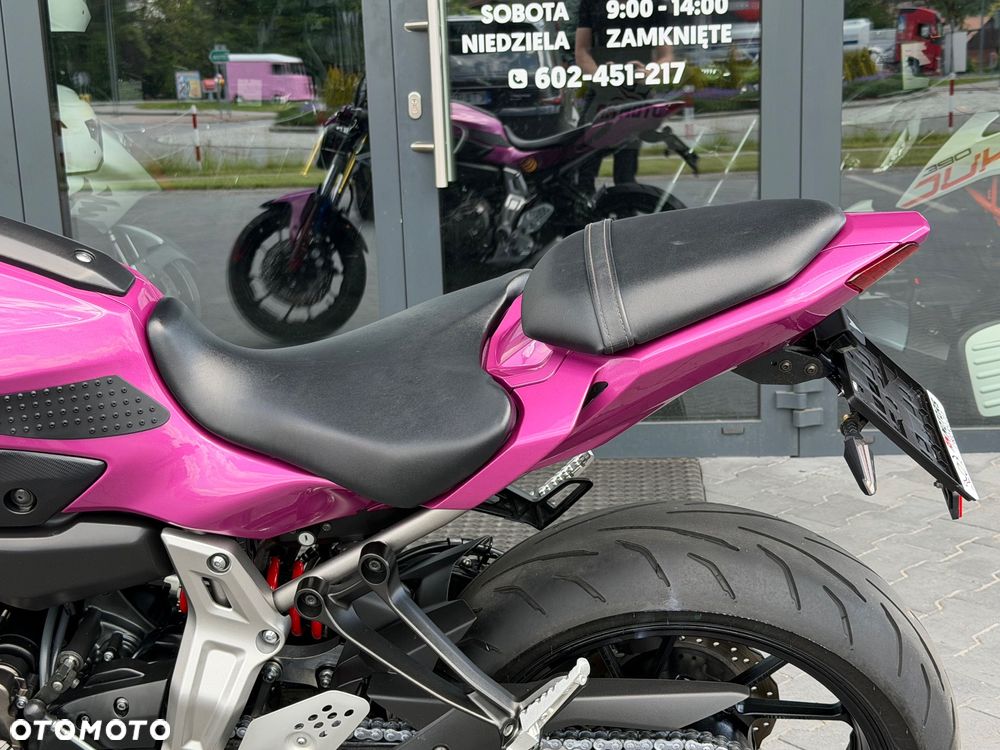 Yamaha MT - 30