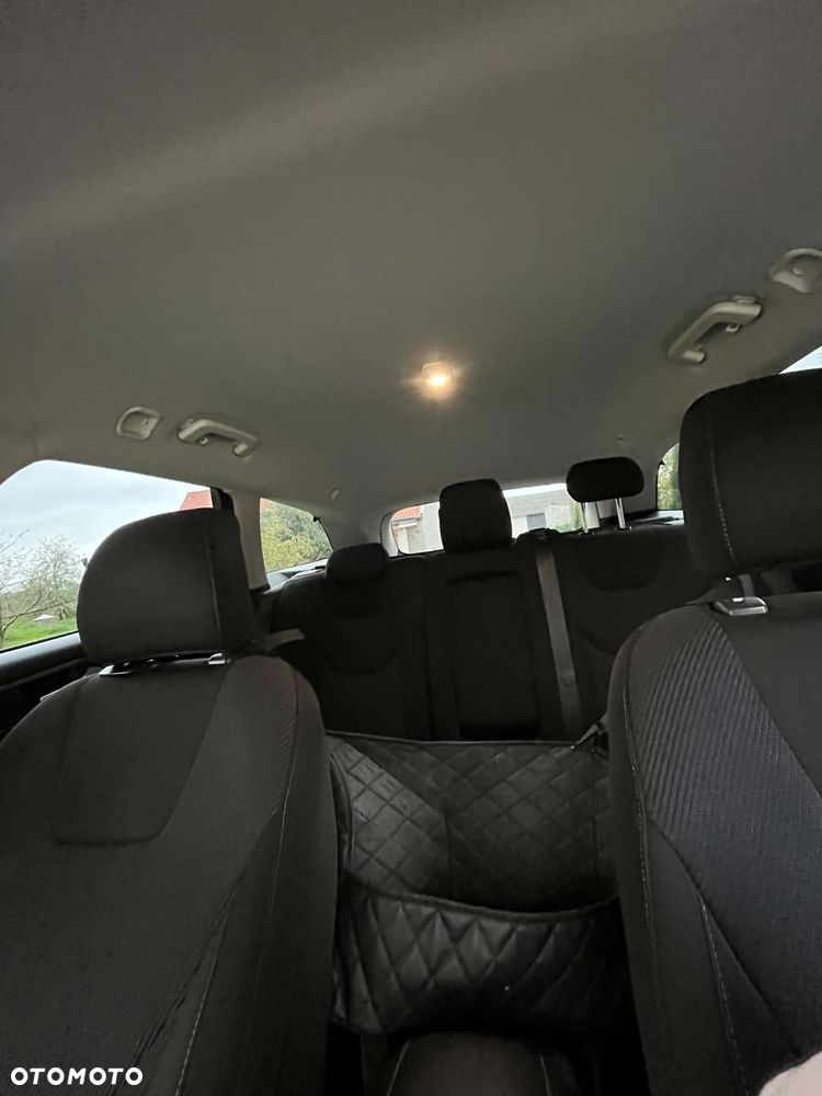 Ford Mondeo - 8