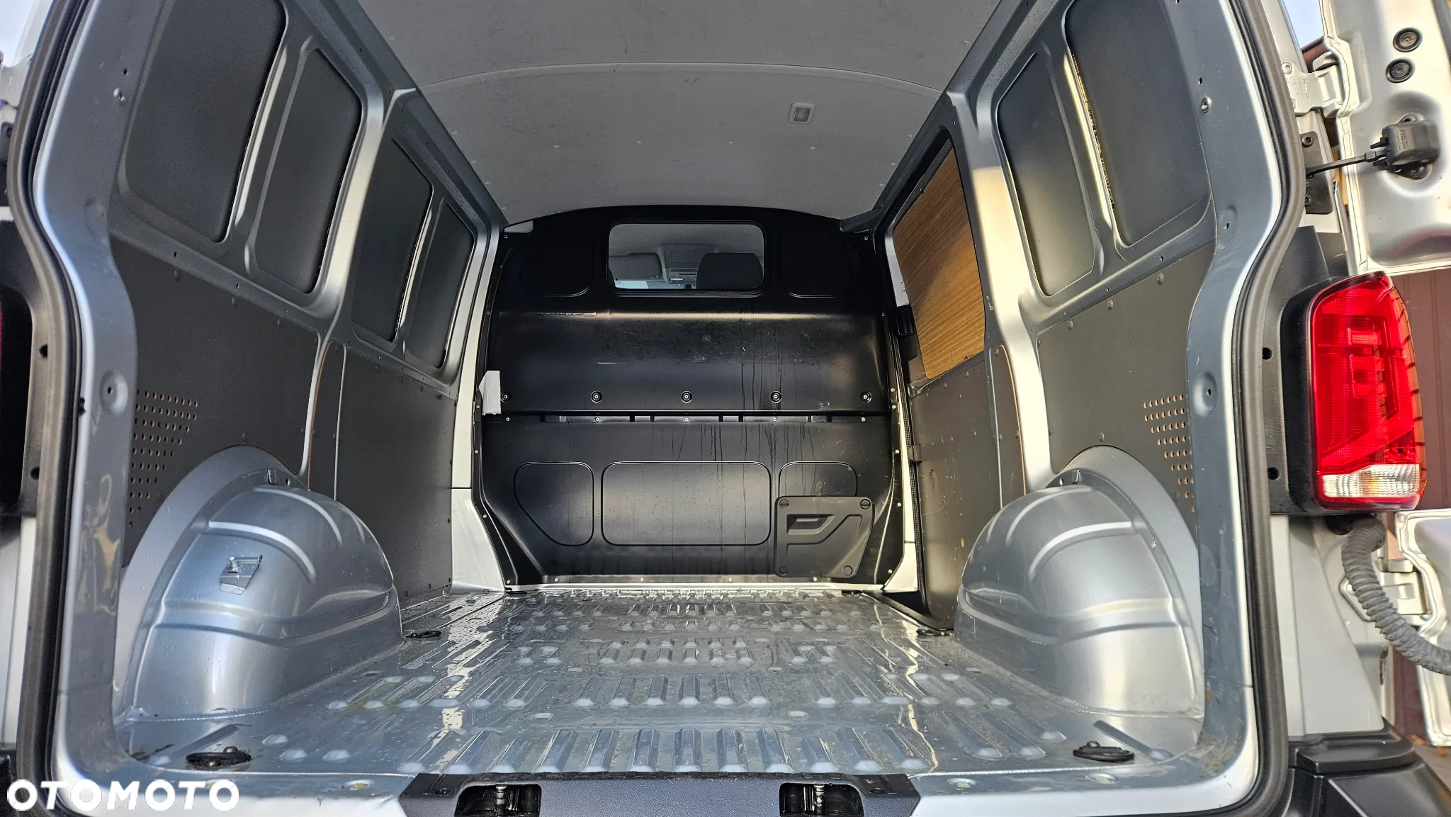 Volkswagen TRANSPORTER T6.1 - 7